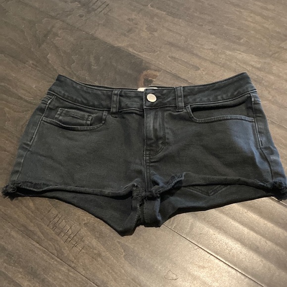 PINK Victoria's Secret Black Jean Shorts Frayed Hem - Picture 1 of 4